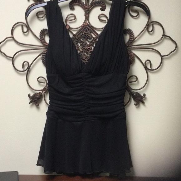 Beautiful black top - Picture 1 of 4